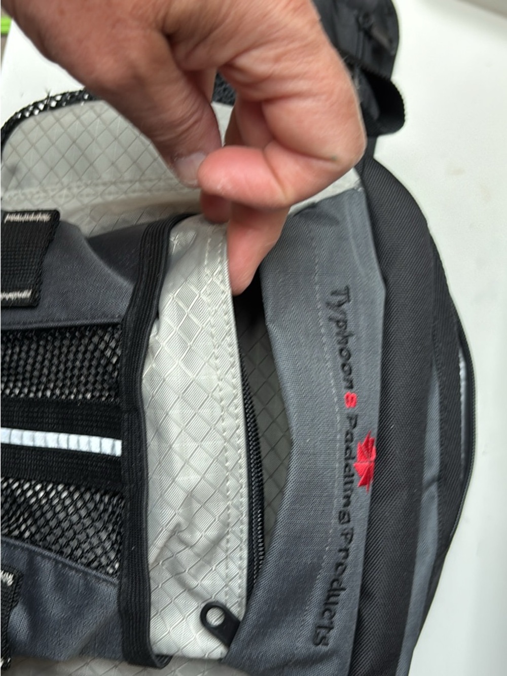 Typhoon Ironman 8 waistpack for paddle boarding, hiking, etc. - Picture 2 of 4